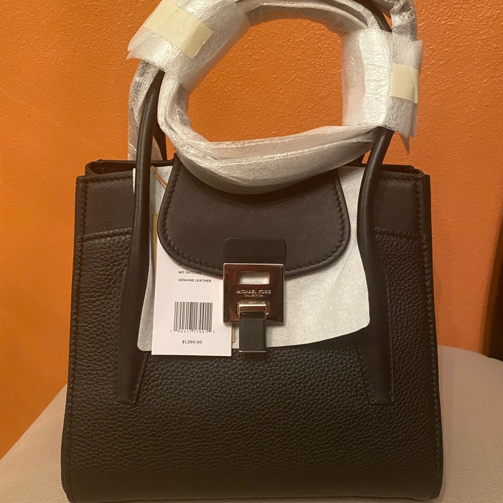 BRAND NEW‼️Bancroft medium pebbled calf leather satchel.